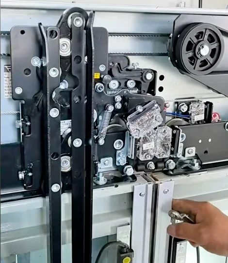 Pickup roller and door clutch adjustment