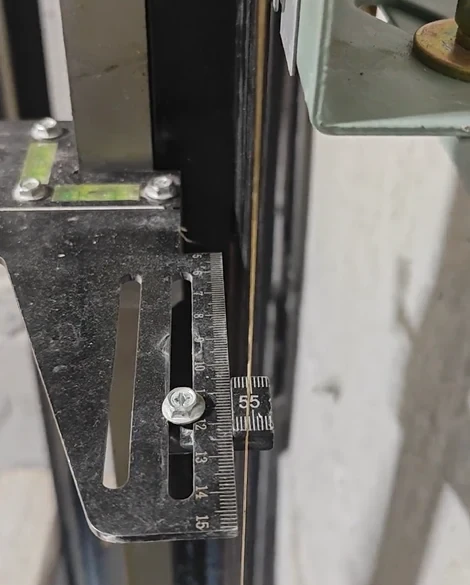 Elevator guide rail joint and rail alignment inspection