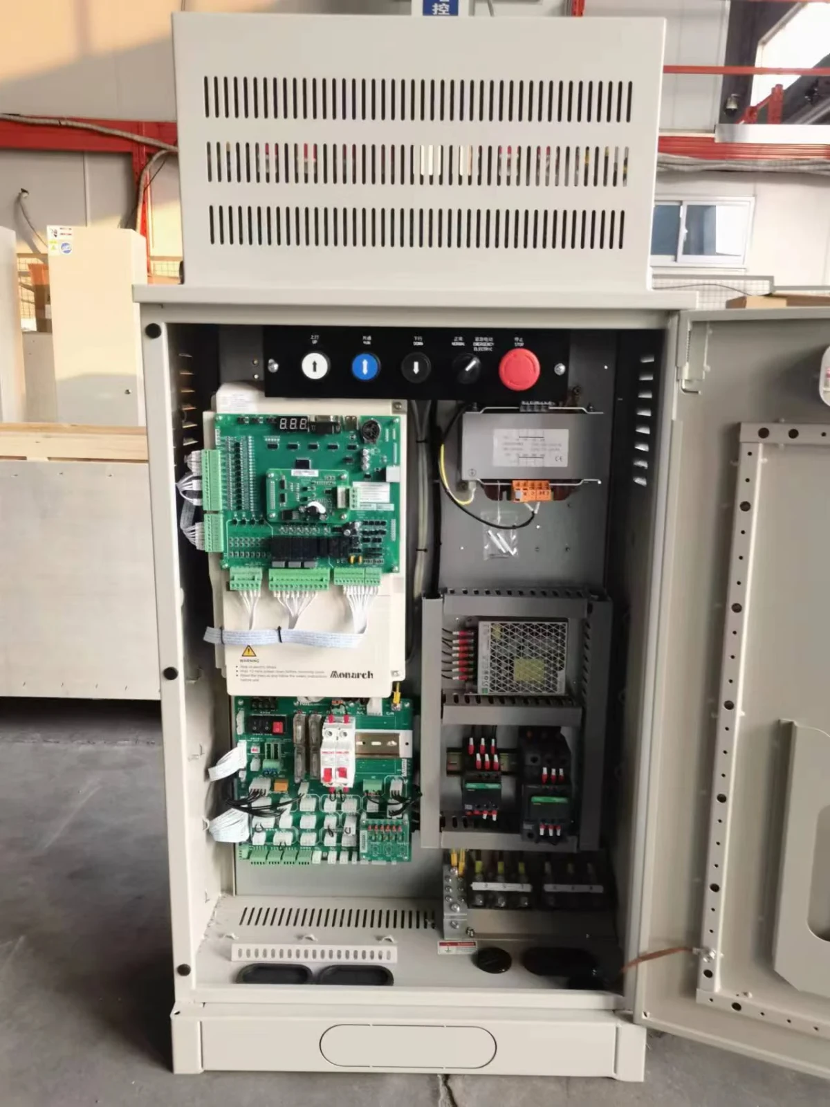 Elevator Lockout Tagout (LOTO) Guide: Safe Electrical Isolation Procedures for Elevator Maintenance