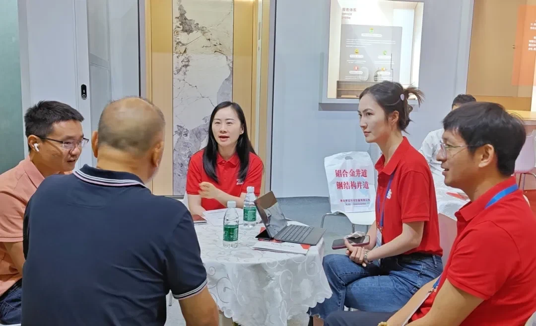¡La Exposición Internacional de Elevadores de Guangzhou 2024 concluyó con éxito!